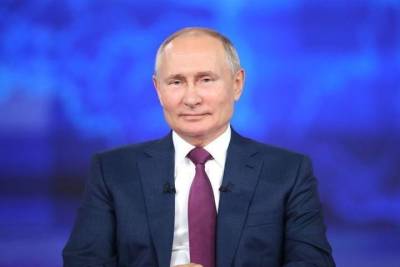 Владимир Путин - Путин высказался за запрет списания соцвыплат по долгам - mk.ru - Россия