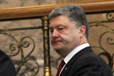 Владимир Зеленский - Петр Порошенко - Порошенко заявил о причастности Зеленского к нападению с зеленкой - mk.ru - Украина - Киев