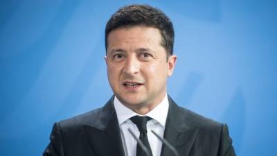 Владимир Зеленский - Петр Порошенко - Порошенко обвинил Зеленского в организации нападения с зеленкой - 5-tv.ru - Украина - Киев