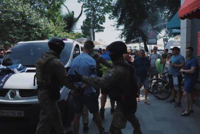В Аркадии противников ЛГБТ-шествия задержала полиция: за что - odessa-life.od.ua - Украина - Одесская обл.