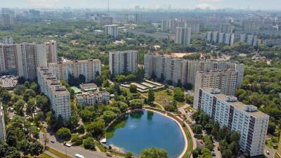 Петр Бирюков - В Москве реконструировали 12 прудов - iz.ru - Москва - Израиль