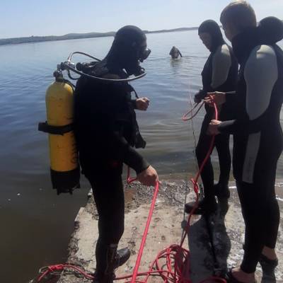 На озере в Челябинской области женщина во время купания нашла скелет человека - znak.com - Челябинская обл. - район Верхнеуральский