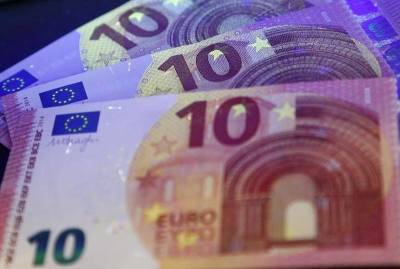 Джером Пауэлл - Доллар дорожает к евро и иене - smartmoney.one - США - Reuters