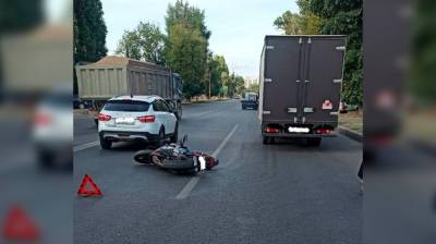 В Воронеже байкер попал под «Газель» после столкновения с легковушкой - vestivrn.ru - Воронеж - Воронежская обл.