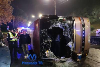 В Киеве перевернулся автобус Кишинев – Москва: 18 пострадавших (фото) - sharij.net - Москва - Киев - Кишинев