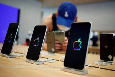 Владельцам iPhone предложат подуть на смартфон - lenta.ru - США