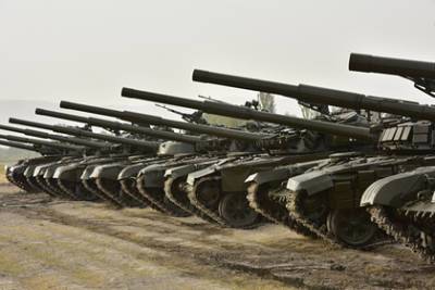 Россия перебросила танки в горы Таджикистана из-за ситуации в Афганистане - lenta.ru - Россия - Таджикистан - Афганистан