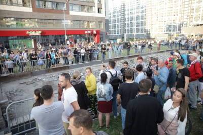 Жители Мурино выиграли битву за зеленую зону на бульваре Менделеева - spb.mk.ru - Ленинградская обл. - Мурино