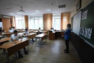 Андрей Бочаров - В Волгоградской области учебный год начнется в очном режиме - volg.mk.ru - Волгоградская обл.