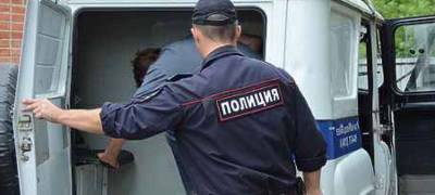 В Карелии пьяный мужчина подрался с полицейскими в пункте скорой помощи - stolicaonego.ru - район Прионежский - республика Карелия