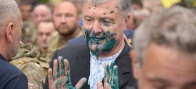 Петр Порошенко - Андрей Золотарев - Политолог не понимает, почему Порошенко лишь раз облили зеленкой - politnavigator.net - Украина