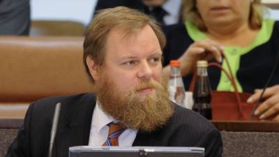 Дмитрий Ананьев - Алексей Ананьев - Суд заочно арестовал экс-владельца Промсвязьбанка - svoboda.org - Москва - Кипр