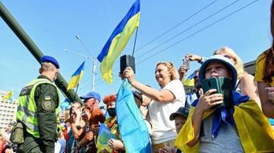 Людвиг Ван-Бетховен - Оркестр оконфузился во время исполнения гимна Евросоюза в честь 30-летия Украины - newzfeed.ru - Украина