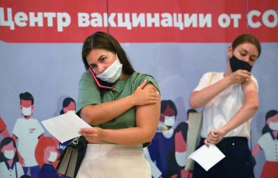 В Ленобласти проверяют группу медиков по делу о лжевакцинации - tvc.ru - Ленинградская обл.