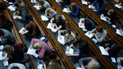 Александр Перцовский - Опрос: почти половина россиян планируют получить дополнительное образование за свой счёт в ближайший год - russian.rt.com