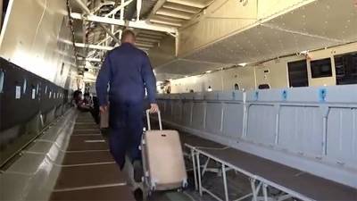 Опубликовано видео эвакуации россиян из Афганистана - iz.ru - Россия - Израиль - Таджикистан - Афганистан - Кабул