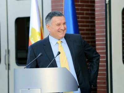 Владимир Зеленский - Арсен Аваков - "Никуда на торжества не позвали". Аваков заявил, что его не пригласили на празднование Дня Независимости Украины - gordonua.com - Украина