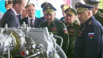 Сергей Шойгу - Сергей Шойгу посетил экспозицию Международного военно-технического форума «Армия — 2021» - 1tv.ru