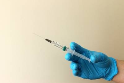 Тим Спектор - Защита вакцин от COVID-19 ослабевает в течение полугода - ufacitynews.ru - Лондон