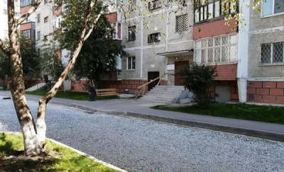 Александр Григорьев - Тюменские депутаты внимательно следят за ходом работ на территории МКД в своих округах - news.megatyumen.ru - Тюмень