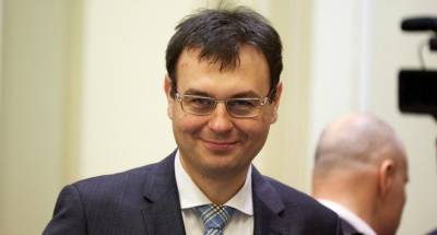 Данил Гетманцев - Гетманцев рассказал, сколько украинцы держат «под матрасами» - minfin.com.ua - Украина
