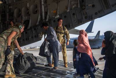 Ашраф Гани - Жан Кастекс - Франция прекратит эвакуацию из Кабула вечером в пятницу - tvc.ru - Россия - Франция - Афганистан