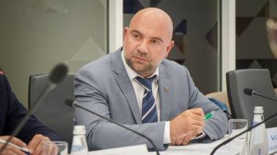Тимофей Баженов - Тимофей Баженов и волонтеры общественной организации оформили опекунство над приютом для бездомных животных - vm.ru - Москва