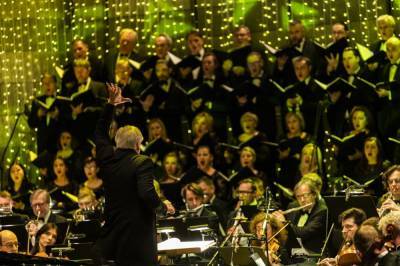 Легендарная «The Queen Symphony» зазвучит во дворе Вильнюсской картинной галереи - obzor.lt - Литва - Вильнюс