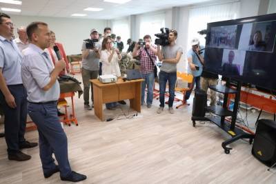 Вадим Шумков - Губернатор Курганской области наградил двух девочек за спасение утопающих - kikonline.ru - Курганская обл.
