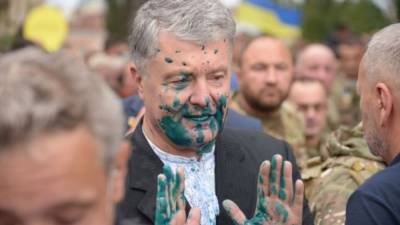Петр Порошенко - Владимир Арьев - Облившего Порошенко зелёнкой отпустили – Арьев - sharij.net - Украина - Twitter