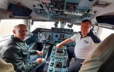 Появились фото внутреннего вида самолета Мрия - korrespondent.net - Украина - Киевская обл.