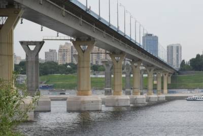 В Волгограде нашли тело мужчины в реке под мостом напротив стадиона - volg.mk.ru - Санкт-Петербург - Волгоград - район Центральный, Волгоград