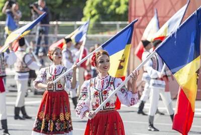 Майя Санду - Анджей Дуду - День независимости в Молдове: парад привитых военных и гуляния до 17.00 - kp.ua - Украина - Молдавия - Польша - Кишинев