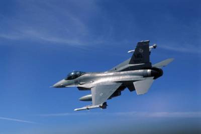 Болгария дополнительно закупает восемь истребителей F-16 - topwar.ru - США - Болгария