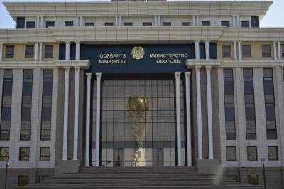 Комиссия во главе с министром обороны отправилась на место взрыва в воинской части в Казахстане - trend.az - Казахстан - Жамбылская обл.
