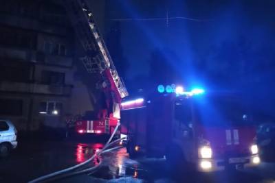 Два трупа обнаружили в горевшей пятиэтажке в центре Екатеринбурга - eburg.mk.ru - Россия - Екатеринбург - Свердловская обл.