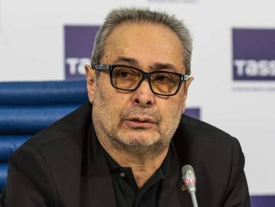 Олег Меньшиков - Валерий Фокин - Марина Неелова - Режиссер Фокин заявил, что Меньшиков не заплатил ему за спектакль около 2 млн рублей - actualnews.org - Санкт-Петербург
