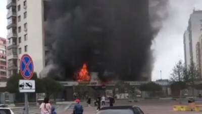 В тюменском микрорайоне Европейский горит квартира над салоном красоты - nashgorod.ru