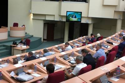 В Саратове мэрия закрывает полтора десятка платных автостоянок - saratov.mk.ru - Саратов