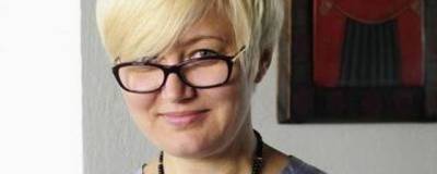 Лариса Ницой - Писательница Ницой заявила, что украинцы вынуждены опускаться до уровня других стран - runews24.ru - Украина