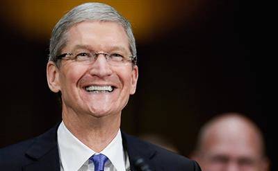 Тим Кук - Тим Кук, 10 лет возглавляющий Apple, получил от неё акции на $750 млн - smartmoney.one - Москва - США