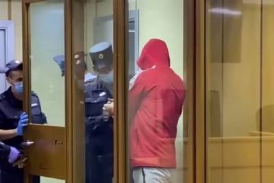 Виталий Бережной - Обвиняемого в убийстве девочки из Тюмени привели в зал суда - mk.ru - Тюмень