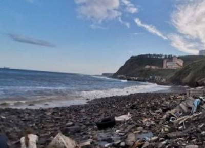 Искавшая место для красивого селфи девушка утонула в море во Владивостоке - province.ru - Владивосток
