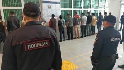 Видео: 20 мигрантов устроили бойню в московском хостеле - bloknot.ru - Москва - Россия