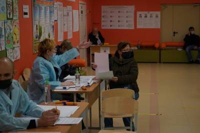 Алексей Навальный - Экс-сотрудник Навального призвал вписывать в бюллетени недопущенных кандидатов - spb.mk.ru - Россия - Санкт-Петербург