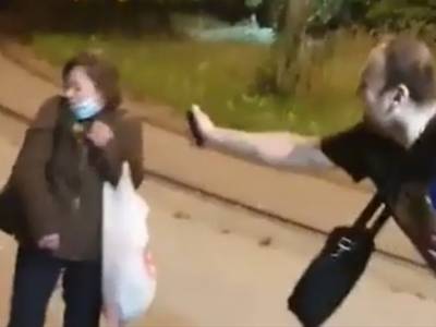 Трэш-стример, распыливший перцовый баллончик в лицо москвичке, попытался оправдаться - rosbalt.ru - Москва - Россия
