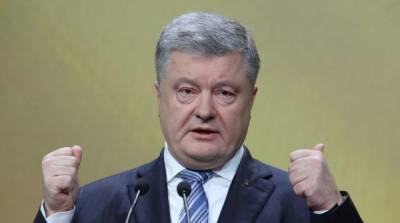 Петр Порошенко - Порошенко заподозрили в инсценировке нападения с зеленкой - newzfeed.ru - Украина - Киев