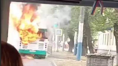 В Воронеже вспыхнул автобус №90 с пассажирами: появилось видео - vestivrn.ru - Воронеж