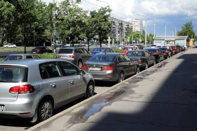 Олег Зотов - Новое приложение позволит петербуржцам жаловаться на нарушителей парковки - abnews.ru