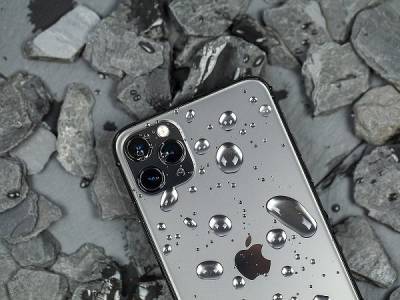 Россиянин отсудил у Apple цену утопленного iPhone и моральный ущерб - cnews.ru